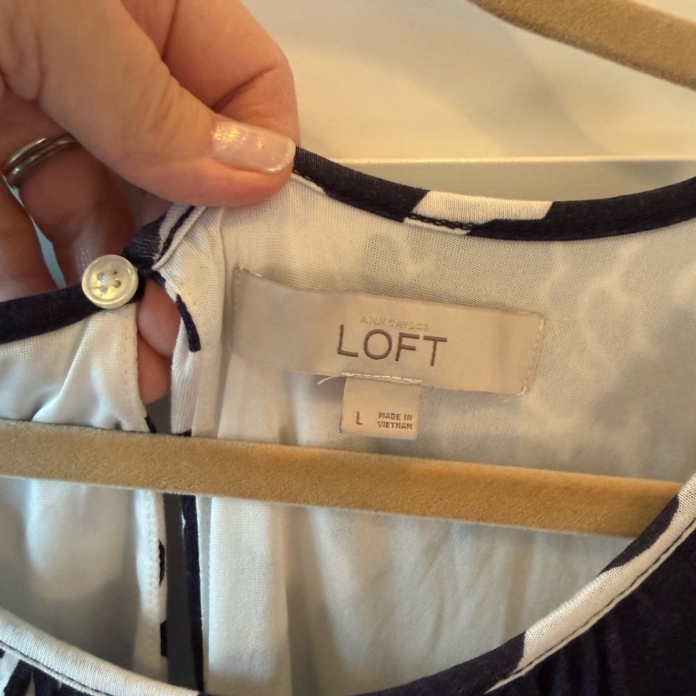 LOFT Floral Pattern Sun Dress. - Picture 5 of 6